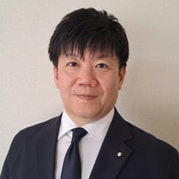 亀山 敦史