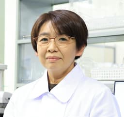 新田 馨子