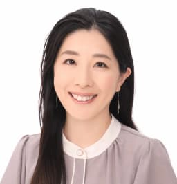 小林 冴子