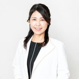 山田 真由美
