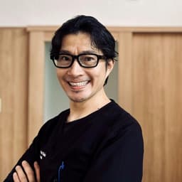 黒井 建志